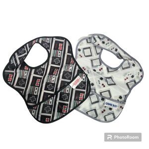 Nintendo Bumkins Baby Superbib  NES Gameboy Waterproof Bibs Pack‎ Of 2 Gamer